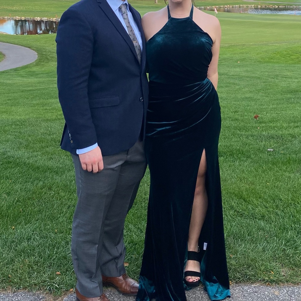Revelry Fallon Velvet Dress - Classic Emerald